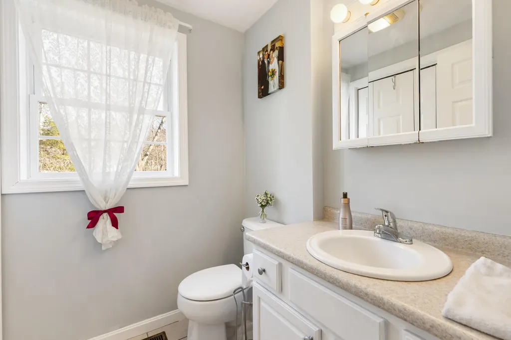 7 Cove Landing Kittery ME 03904