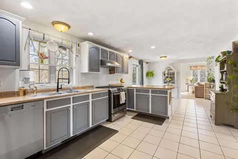 7 Cove Landing Kittery ME 03904