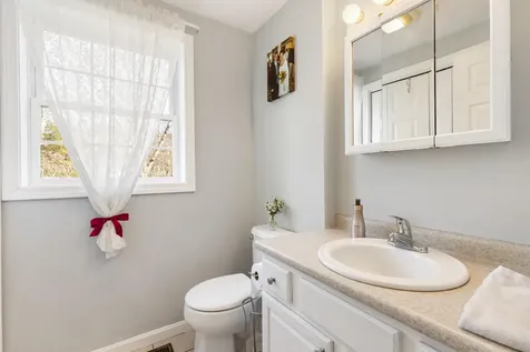 7 Cove Landing Kittery ME 03904