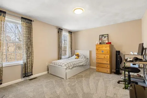 7 Cove Landing Kittery ME 03904