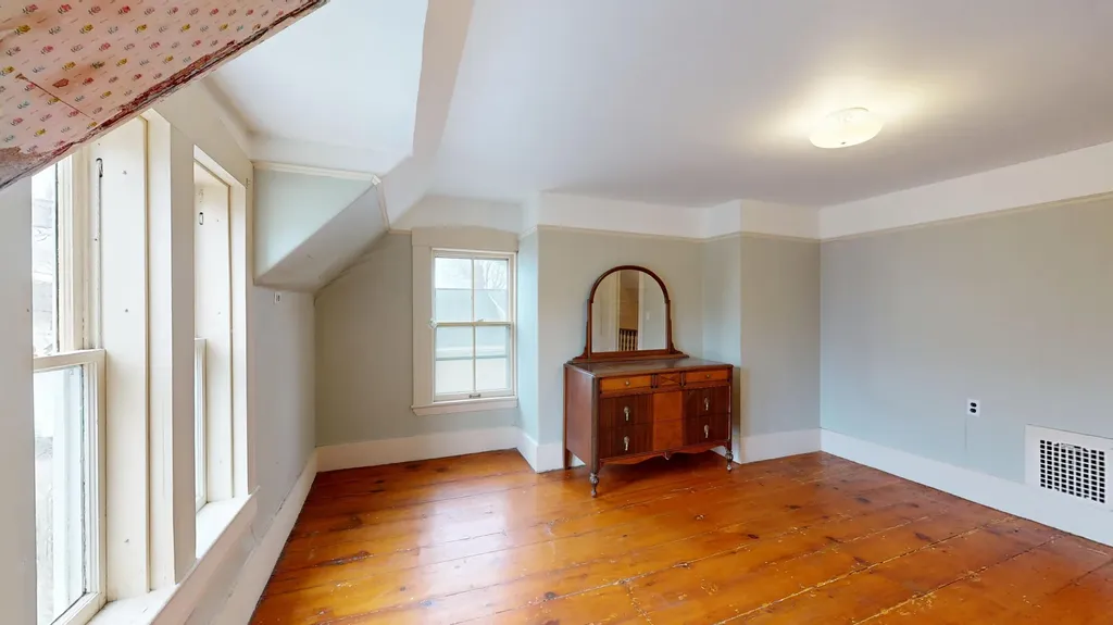9 Sewall Street Augusta ME 04330