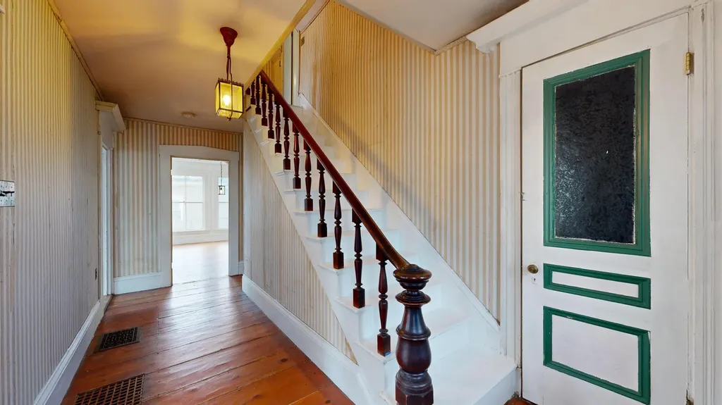 9 Sewall Street Augusta ME 04330