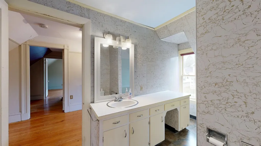 9 Sewall Street Augusta ME 04330