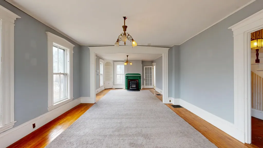 9 Sewall Street Augusta ME 04330