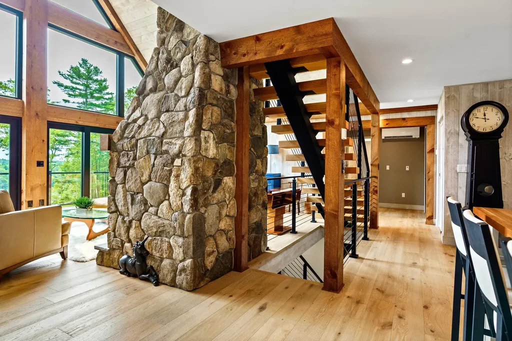 18 High Head Road Edgecomb ME 04556