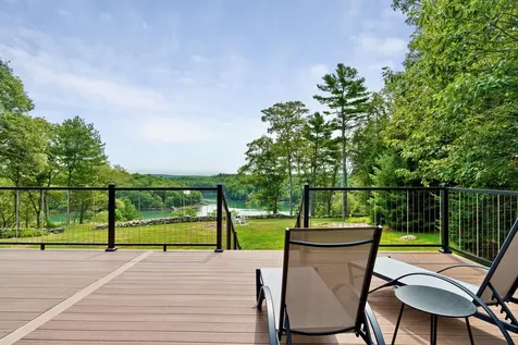 18 High Head Road Edgecomb ME 04556