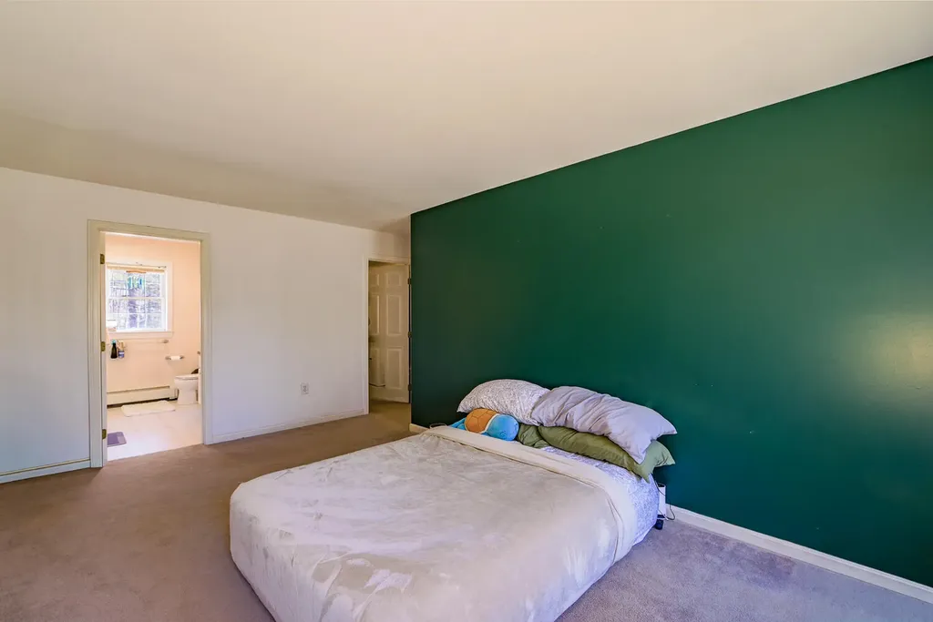 27 Campbell Drive Northport ME 04849