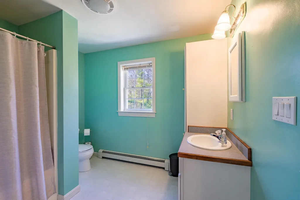 27 Campbell Drive Northport ME 04849