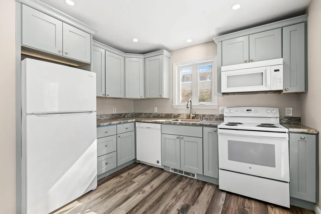 224 North Street Saco ME 04072