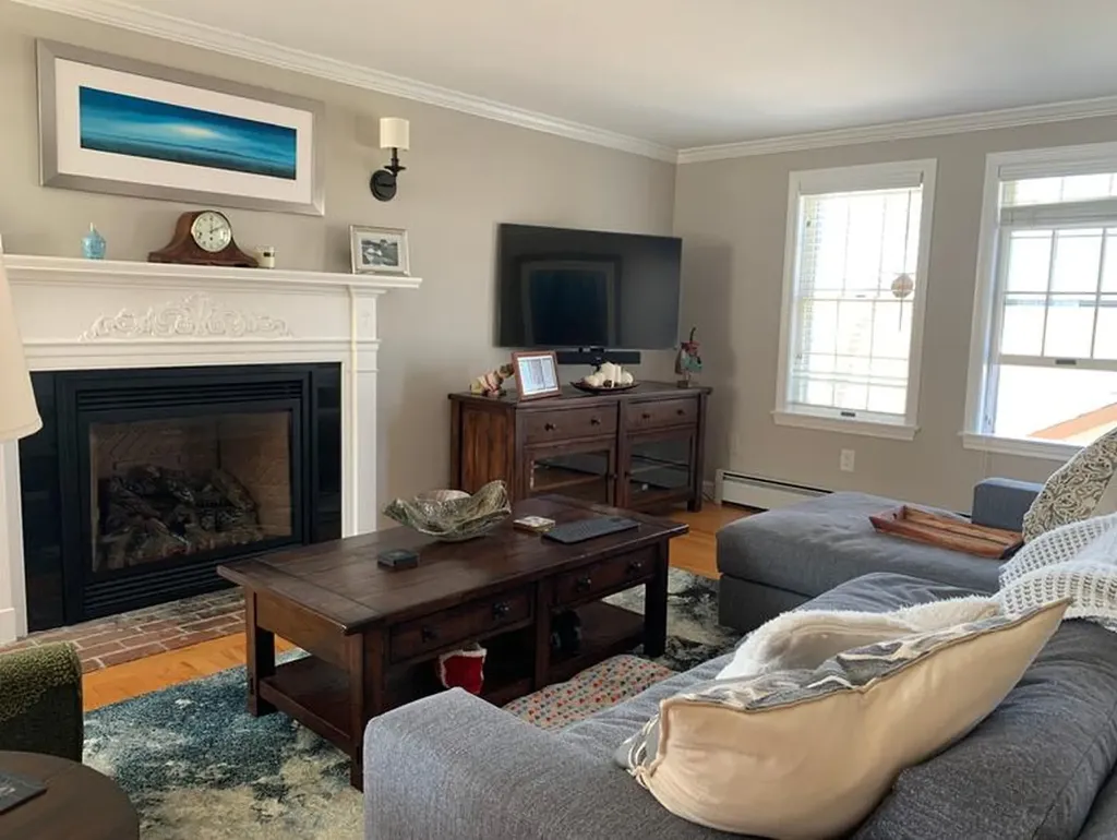 15 Locke Street Kennebunkport ME 04046