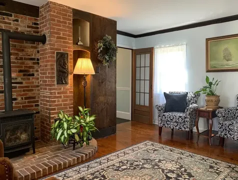 15 Locke Street Kennebunkport ME 04046