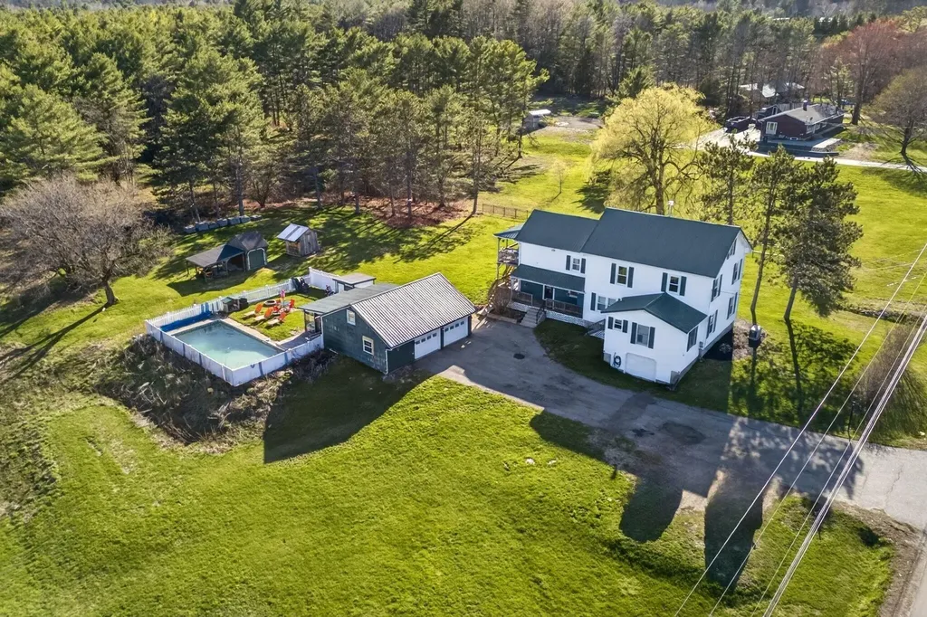 376 S Belfast Avenue Augusta ME 04330