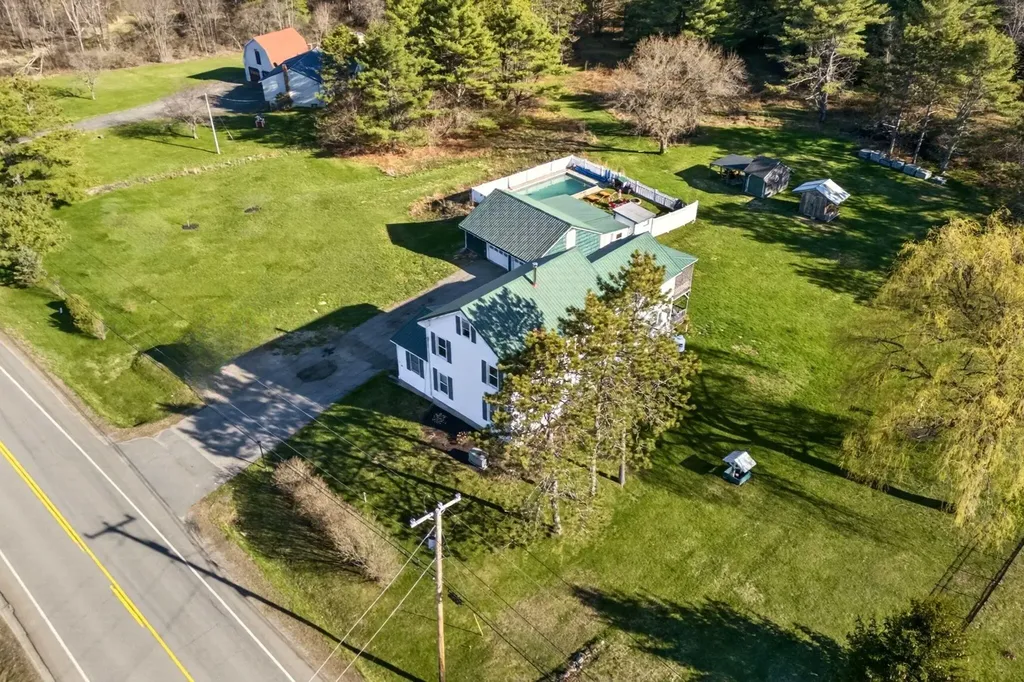 376 S Belfast Avenue Augusta ME 04330