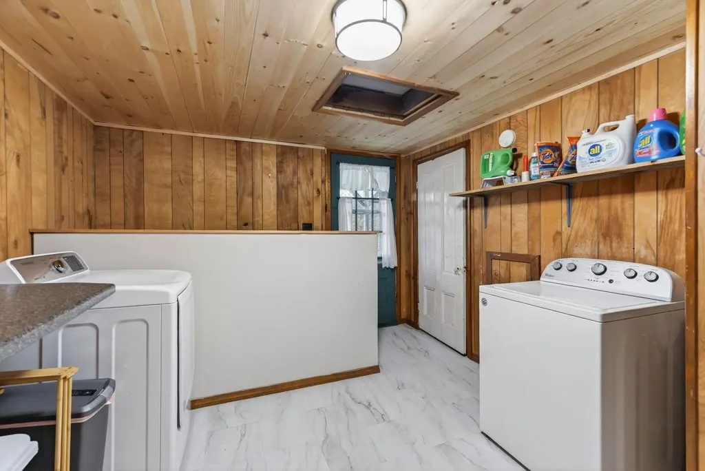 376 S Belfast Avenue Augusta ME 04330