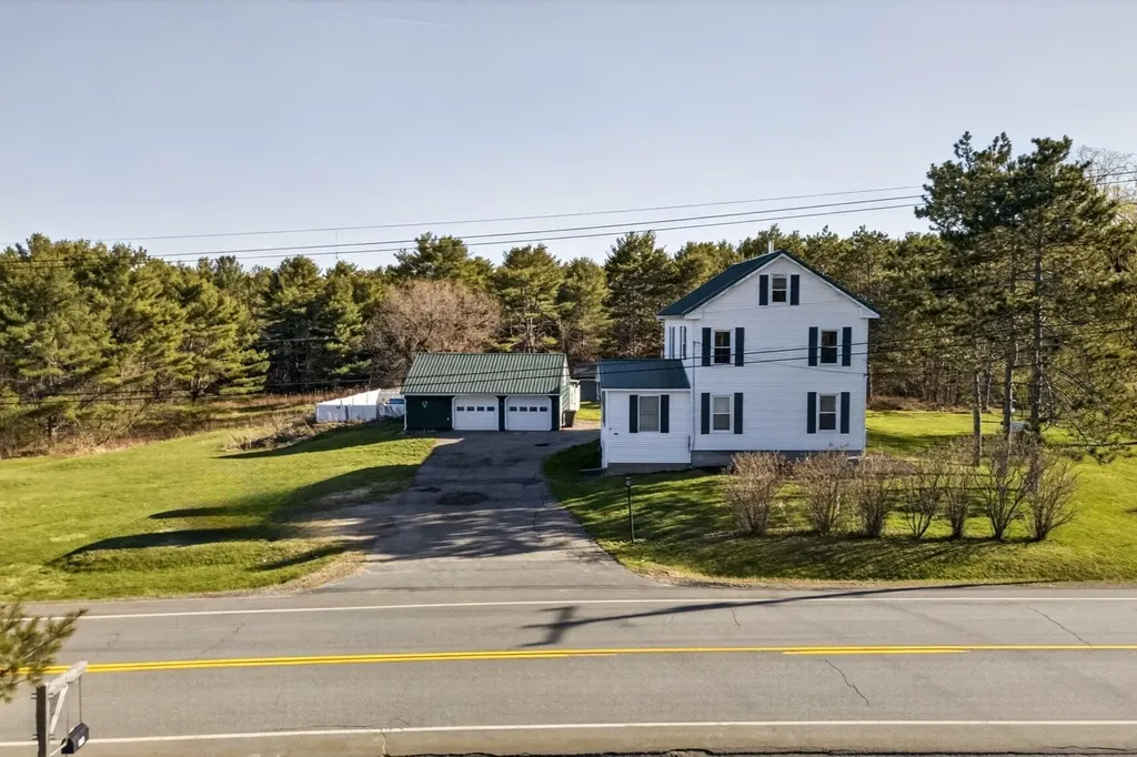 376 S Belfast Avenue Augusta ME 04330