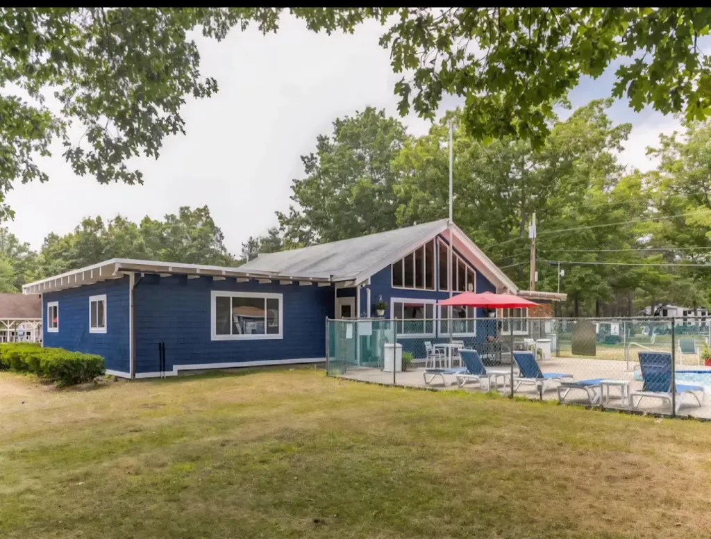 1 Robinson Way Kennebunk ME 04043
