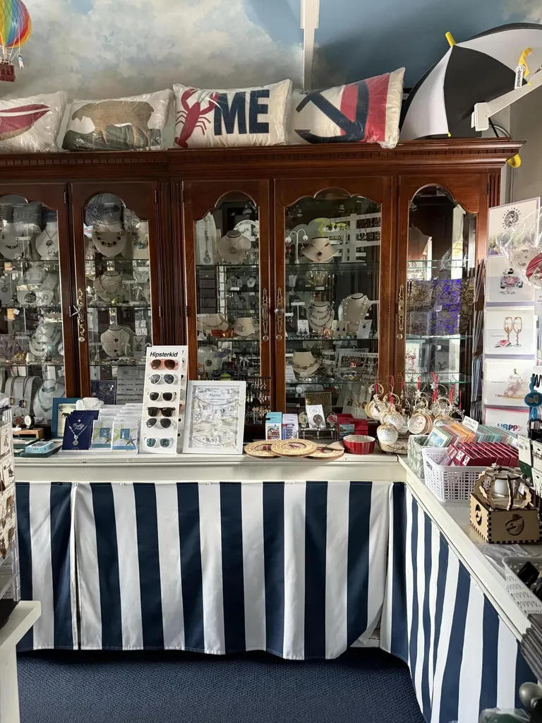 116 Perkins Cove Road Ogunquit ME 03907