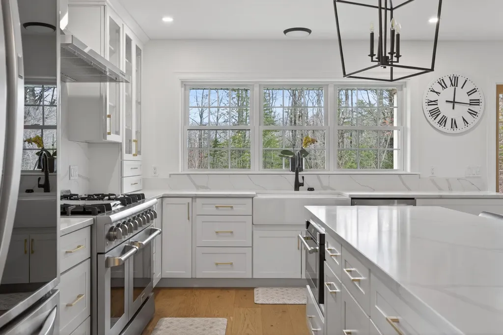 29 Dylan Drive Scarborough ME 04074