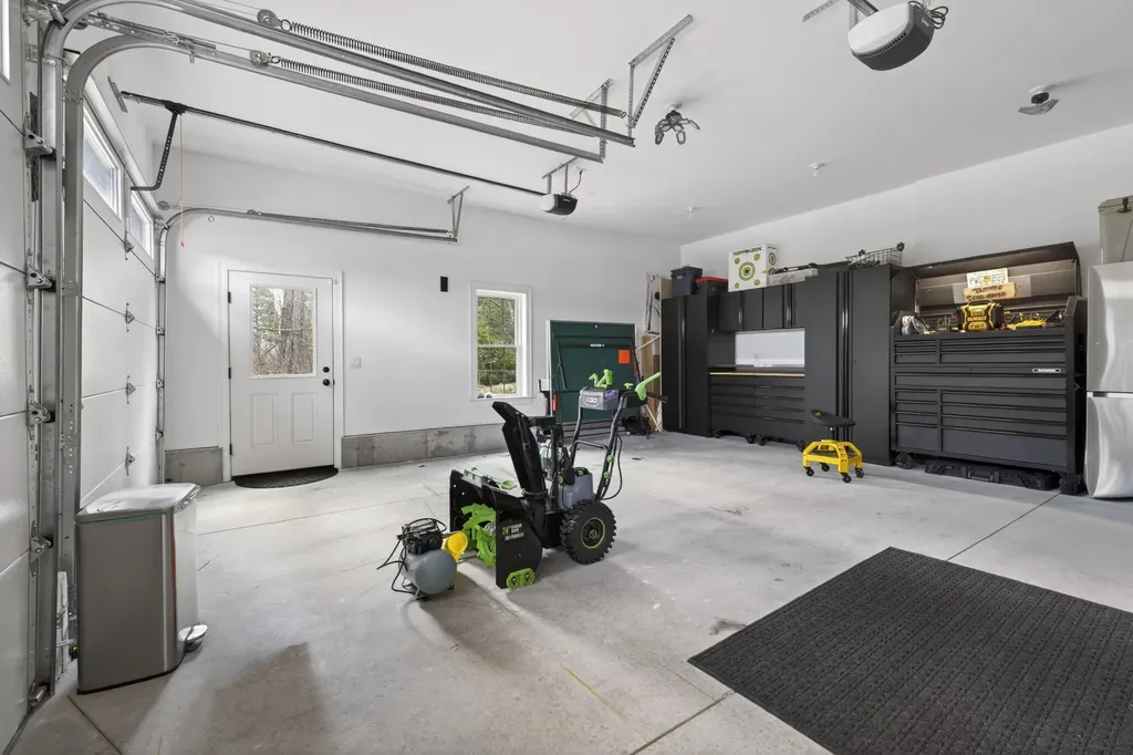 29 Dylan Drive Scarborough ME 04074