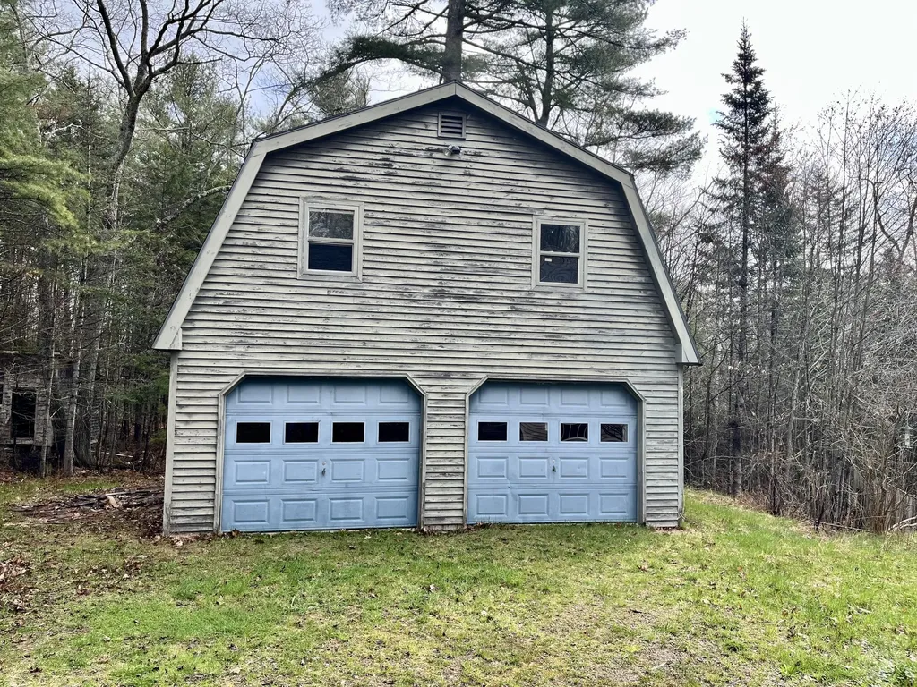215 Rock School House Road Bristol ME 04539