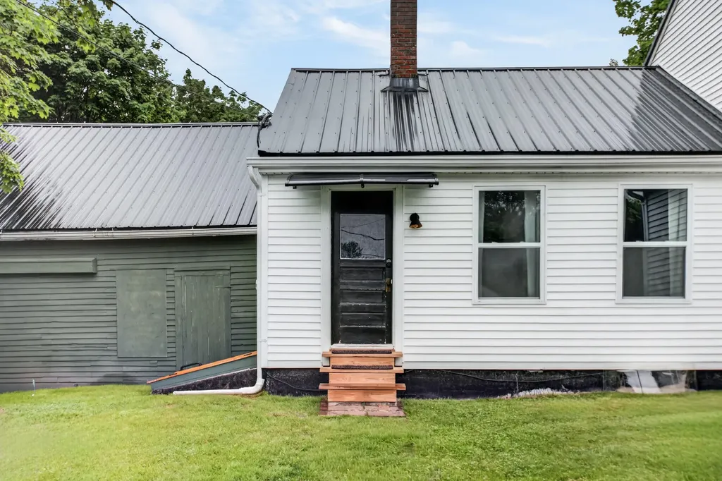 9 Allen Avenue Machias ME 04654