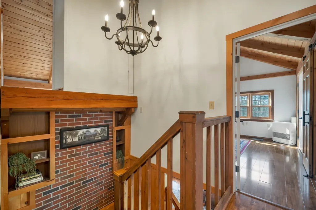 12 Hummingbird Lane Standish ME 04085