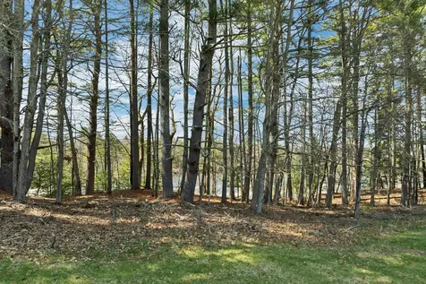 12 Hummingbird Lane Standish ME 04085