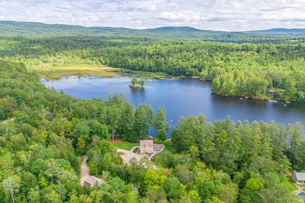 81 Ledgebrook Lane Norway ME 04268
