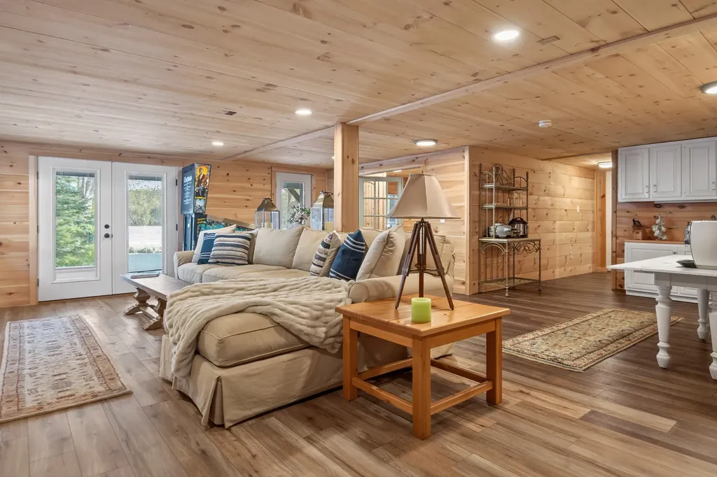 81 Ledgebrook Lane Norway ME 04268