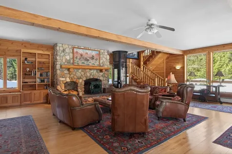 81 Ledgebrook Lane Norway ME 04268