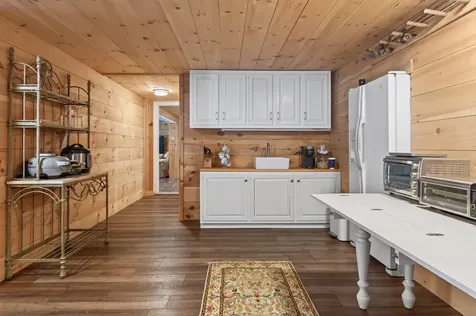 81 Ledgebrook Lane Norway ME 04268