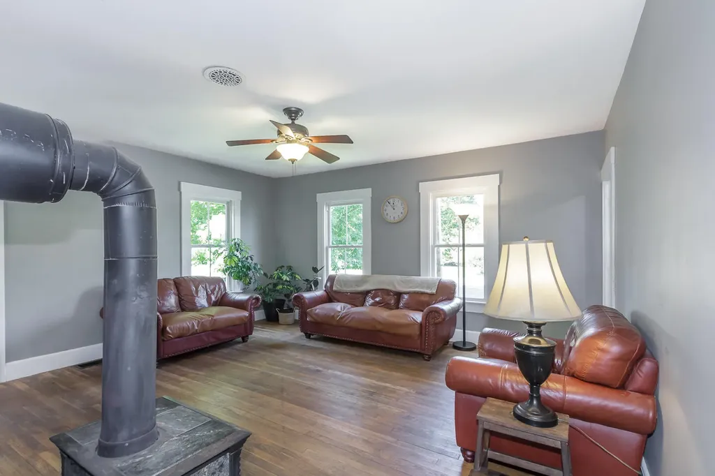 894 Main Street Waterboro ME 04087