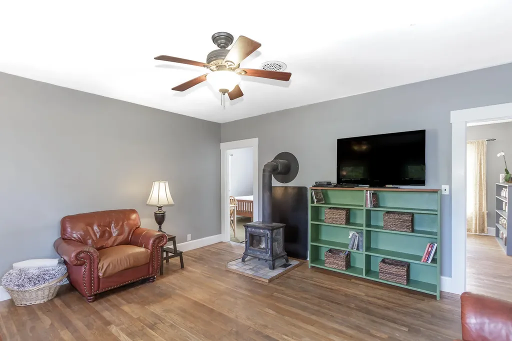 894 Main Street Waterboro ME 04087