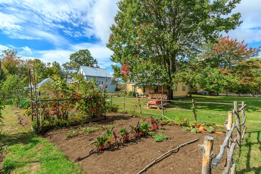 894 Main Street Waterboro ME 04087