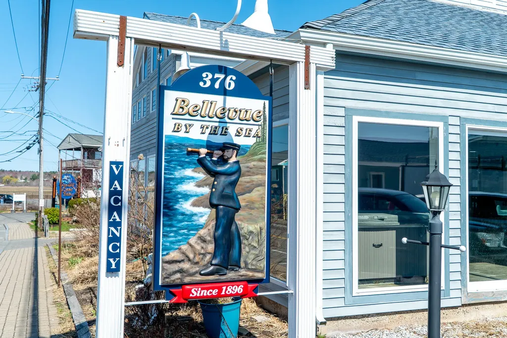376 Mile Road Wells ME 04090