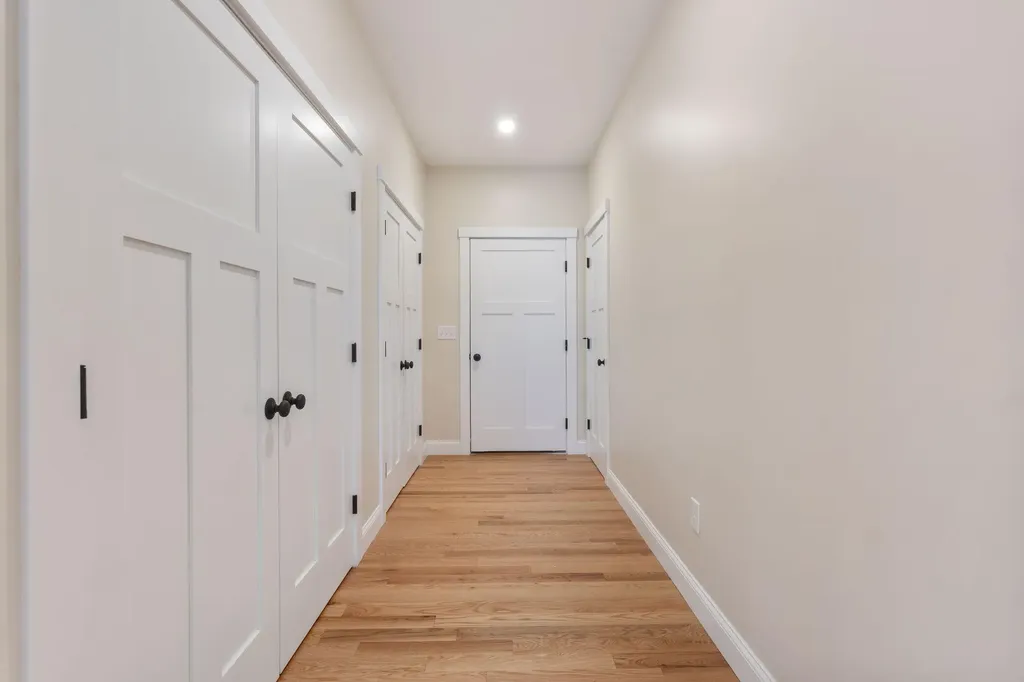19 Forest Glen Lane Topsham ME 04086