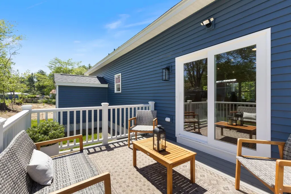 19 Forest Glen Lane Topsham ME 04086