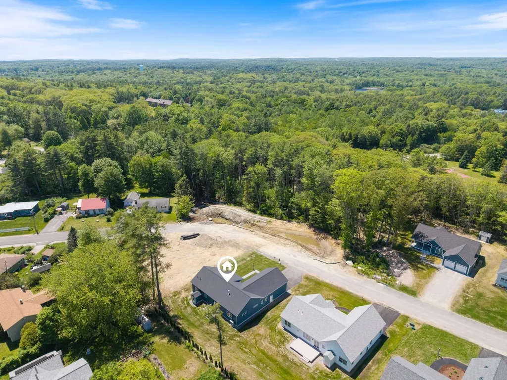 19 Forest Glen Lane Topsham ME 04086