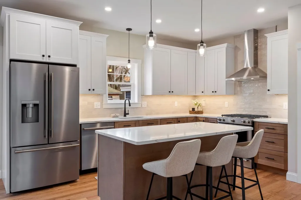 19 Forest Glen Lane Topsham ME 04086