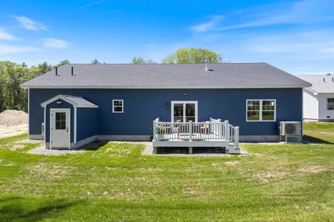 19 Forest Glen Lane Topsham ME 04086