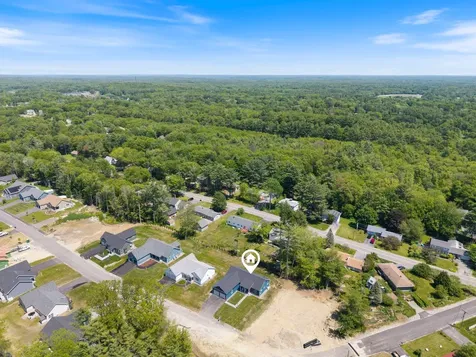 19 Forest Glen Lane Topsham ME 04086