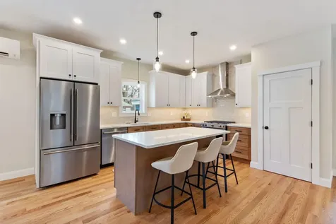 19 Forest Glen Lane Topsham ME 04086