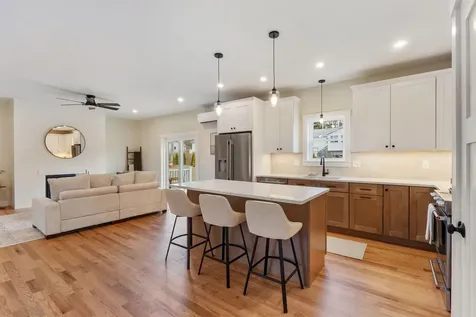 19 Forest Glen Lane Topsham ME 04086