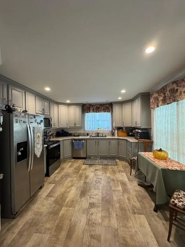 2 Locust Drive Norway ME 04268
