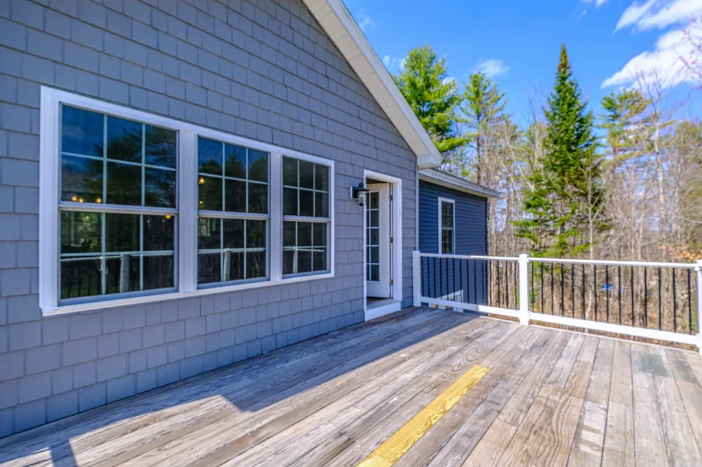 21 Overlook Drive Norway ME 04268