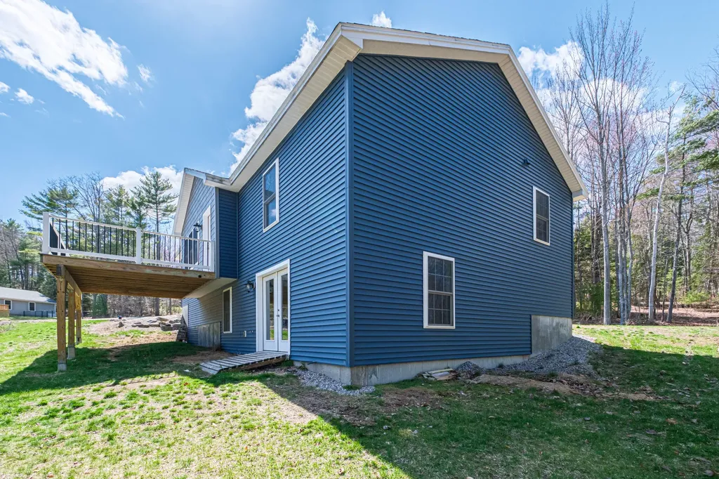 21 Overlook Drive Norway ME 04268