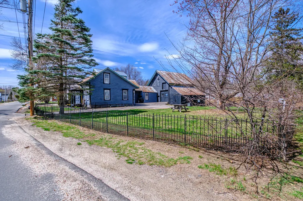 528 Main Street Bridgton ME 04009