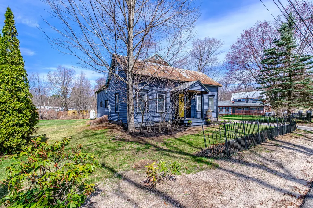 528 Main Street Bridgton ME 04009