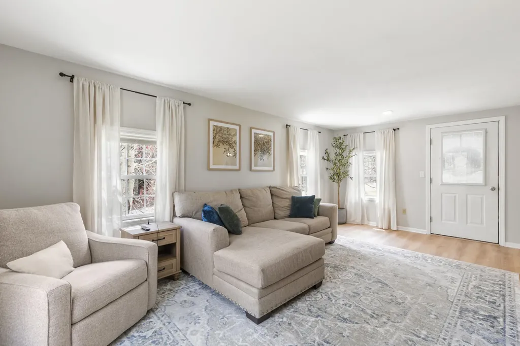 538 Old Portland Road Brunswick ME 04011