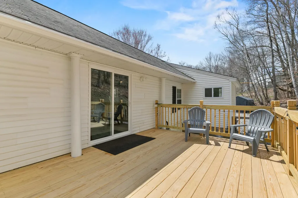 538 Old Portland Road Brunswick ME 04011